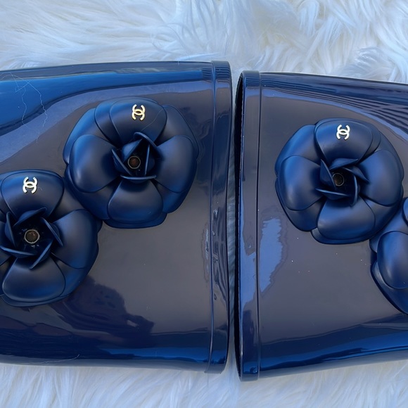 Authentic NWOB Chanel Navy Blue Rubber Camellia Flower Rain Boots - Picture 14 of 16